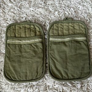 Green Quilted Kitchen Pot Holders